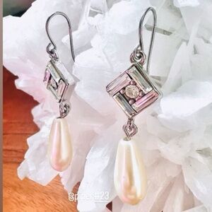 Vintage Teardrop Faux Pearl and Rhinestone Baguette Drop Earring